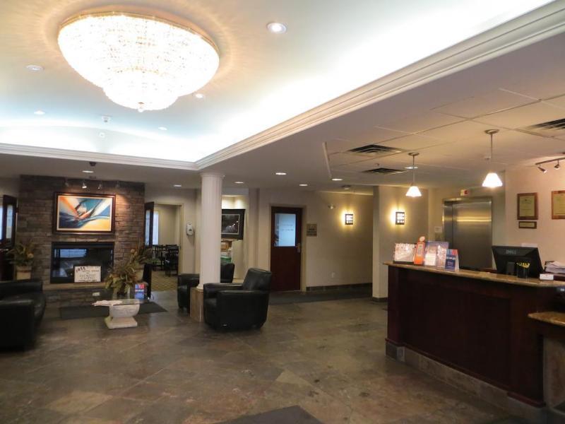 Super 8 By Wyndham Red Deer City Centre Buitenkant foto